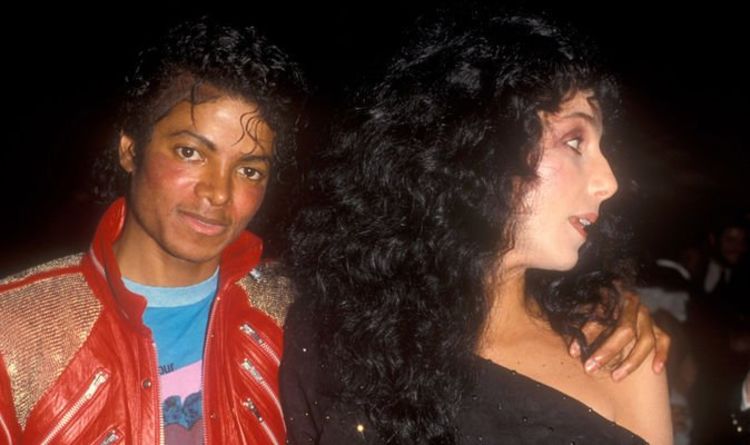 Michael Jackson "était fou" - Cher a condamné le traitement infligé par la star à ses enfants