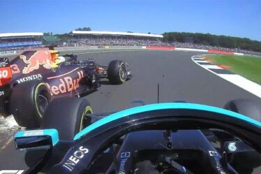 Moment Lewis Hamilton a percuté Max Verstappen dans un étonnant accident de F1
