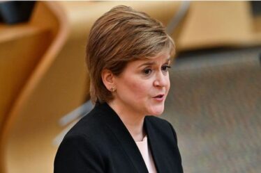 Nicola Sturgeon au bord du gouffre alors que les réunions non enregistrées du SNP « exposent la culture du sleaze »