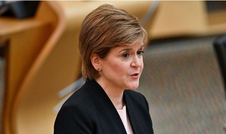 Nicola Sturgeon au bord du gouffre alors que les réunions non enregistrées du SNP « exposent la culture du sleaze »