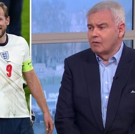 « Obtenez votre propre chanson ! »  Eamonn Holmes s'en prend aux fans anglais après la victoire à l'Euro 2020