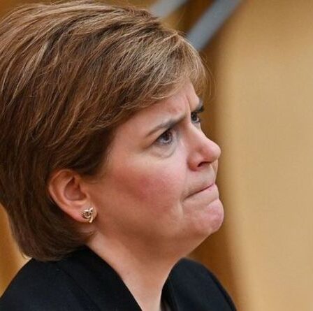 Oh mon Dieu, Nicolas !  Les donateurs du SNP «exigent un remboursement» alors que le parti enquête sur les fonds manquants