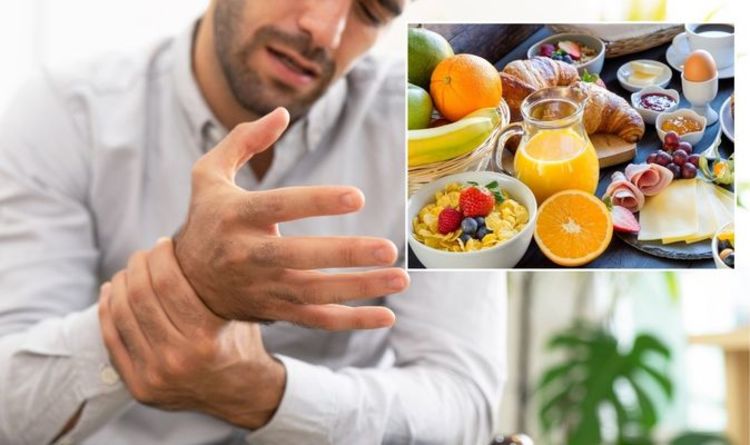 Régime contre l'arthrite : l'aliment le plus courant pour le petit-déjeuner que vous devriez ÉVITER ou risquer de présenter