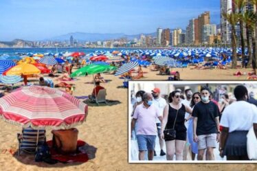 Répression touristique de Benidorm: le point chaud des vacances en Espagne est fixé pour un couvre-feu nocturne alors que les cas de Covid augmentent