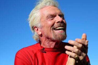 Richard Branson donne un énorme coup de pouce au Royaume-Uni alors que Cornwall lancera Virgin Orbit dans l'espace