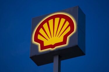 Shell annonce une nouvelle mesure pour les retraites alors que la hausse des prix du pétrole augmente les fortunes
