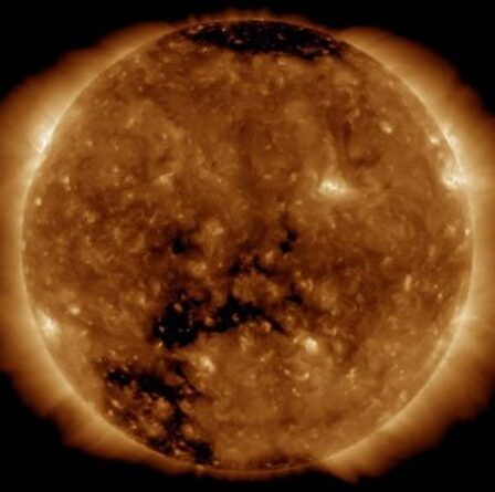 Tempête solaire à venir : un flux « à grande vitesse » de vents solaires devrait s'abattre sur la Terre