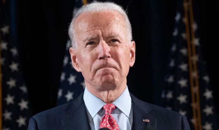 'Tetchy' Joe Biden fustige ENCORE le journaliste alors qu'il refuse de répondre à la question de Covid