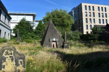 Tombe en forme de pyramide : où trouver l'un des endroits les plus hantés de Liverpool