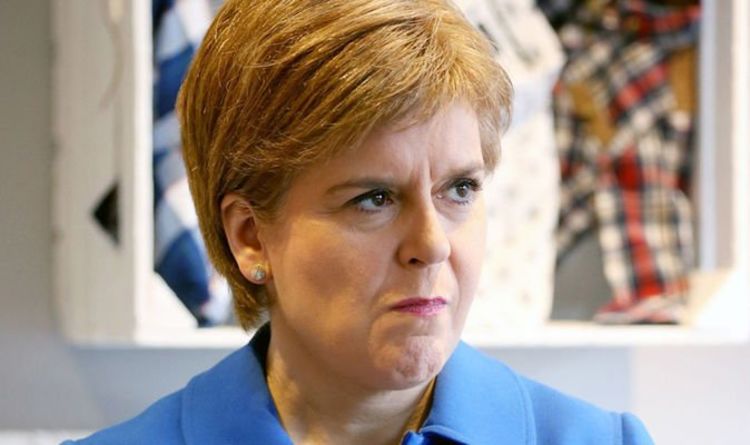 Un député du SNP admet que Sturgeon suspend le vote d'Indyref2 car la MOITIÉ des Écossais ne le soutient pas