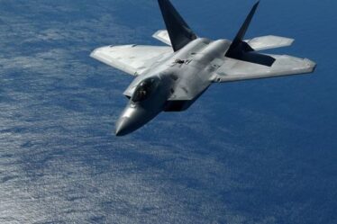 « Un signal de dissuasion fort » L'armée de l'air américaine envoie des dizaines de F-22 dans le Pacifique au milieu des tensions en Chine
