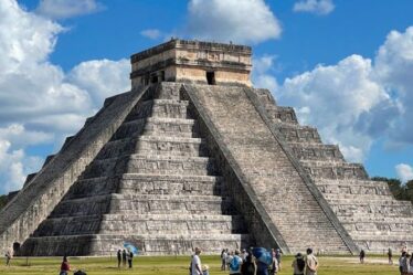 Une percée archéologique après la découverte de l'ancienne découverte maya "a réécrit l'histoire de Chichen Itza"
