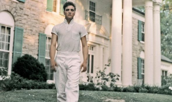 Graceland : Elvis a été retrouvé inconscient dans un manoir