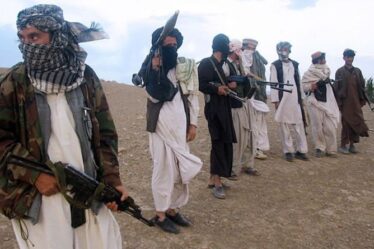 Catastrophe pour Joe Biden alors que les talibans capturent trois autres villes afghanes