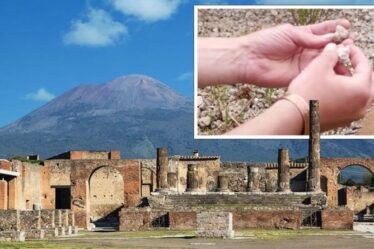 Percée archéologique alors que la découverte de la pierre de Pompéi a inversé le récit de l'éruption