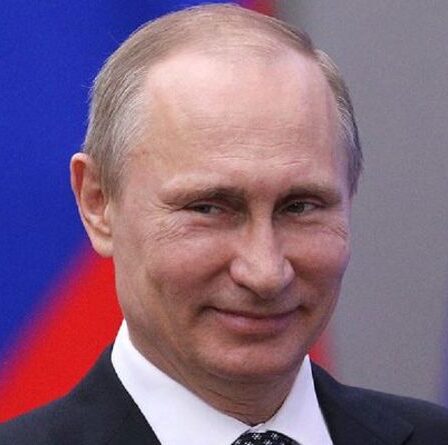 Poutine portera un coup "énorme" à l'OTAN avec le coup d'État en Biélorussie alors que le spectre de l'Union soviétique réapparaît