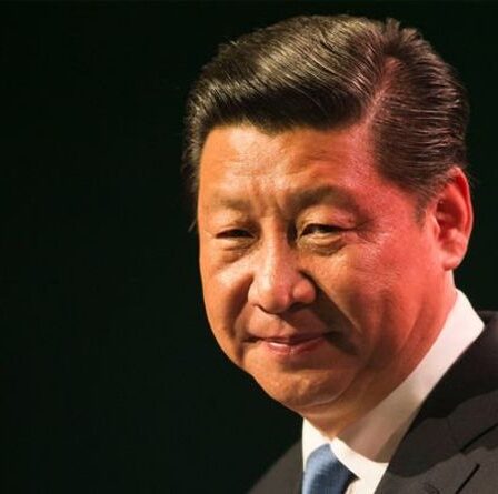 Les craintes de guerre augmentent alors que la Chine promet d'« écraser » les troupes américaines à Taïwan après le chaos afghan