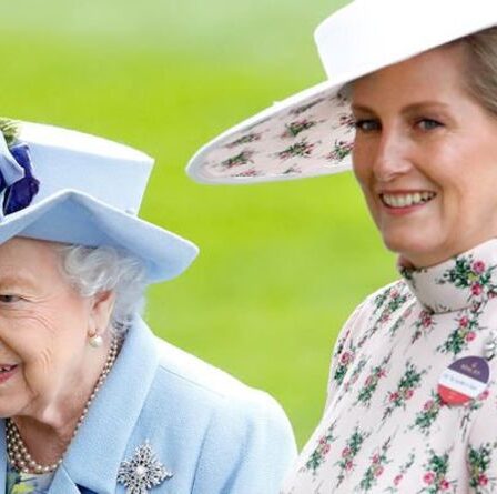 Les étoiles montantes royales Sophie Wessex et le prince Edward parmi les invités préférés de la reine à Balmoral