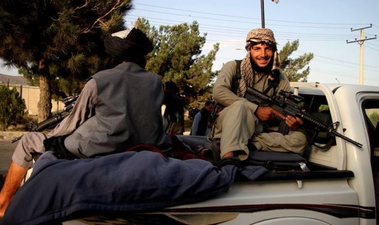 Les talibans traînent un artiste folklorique à l'extérieur de chez lui et l'abat après avoir interdit la musique