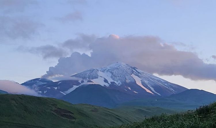 Alerte aux éruptions volcaniques de l'Alaska : pourquoi les scientifiques sont en alerte - PLUSIEURS tremblements de terre
