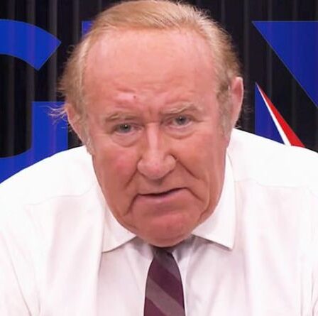Andrew Neil pressenti de NE JAMAIS RETOURNER à GB News après un mystérieux départ en France