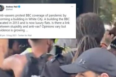 Andrew Neil se moque des anti-vaccins « stupides » qui ont ciblé la BBC mais ont fini par prendre d'assaut Loose Women
