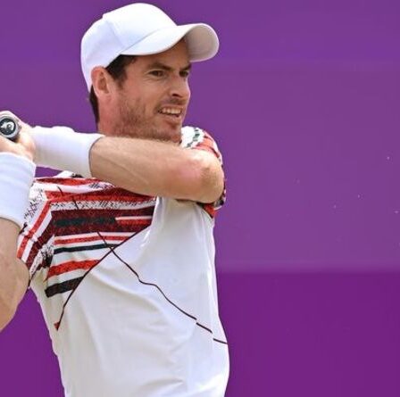 Andy Murray claque les courts de tennis «chambolesques» en Écosse après avoir demandé de l'aide