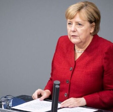 Angela Merkel "pas d'humeur à s'excuser" pour la victoire des talibans mais promet son soutien aux Afghans