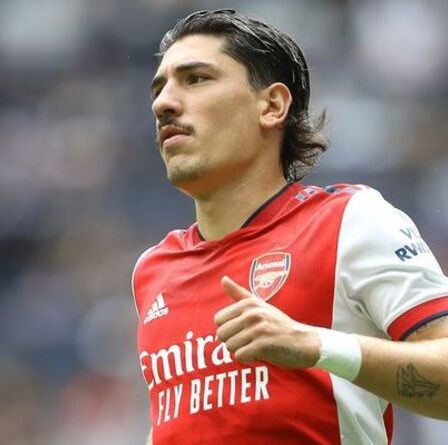 Arsenal accepte enfin le transfert d'Hector Bellerin alors que Barcelone manque
