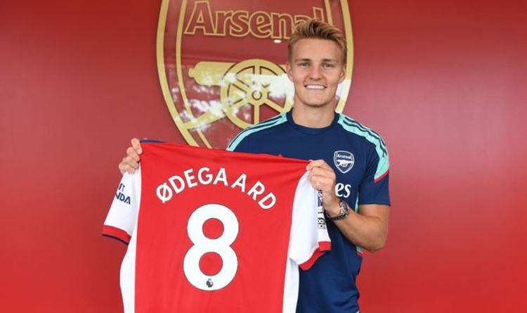 Arsenal fustigé pour la signature "paresseuse" de Martin Odegaard alors que Mikel Arteta a averti qu'il risquait d'être limogé