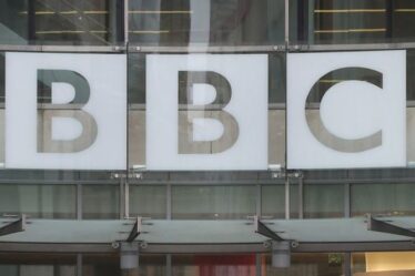 BBC plus biaisée que GB News - un QUART de la marque britannique Beeb "trop ​​à gauche"