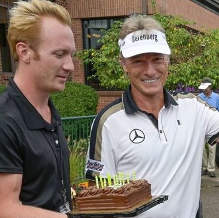 Bernhard Langer, double champion des Masters, tire son âge pour la première fois à l'occasion de son 64e anniversaire