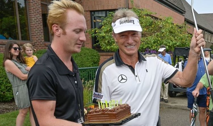 Bernhard Langer, double champion des Masters, tire son âge pour la première fois à l'occasion de son 64e anniversaire