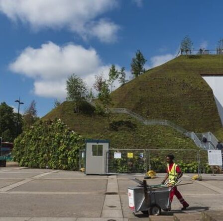 « Bizarre, vous devez payer pour gravir une colline » : les touristes se plaignent d'un lieu de vacances populaire au Royaume-Uni
