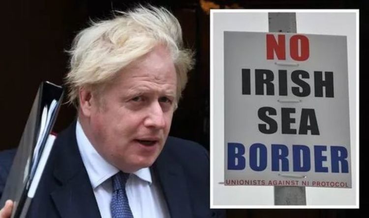 Chaos en Irlande du Nord alors que l'UE a « profité du désarroi britannique » pour imposer un accord « avantageux »