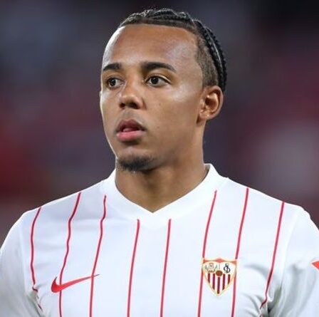 Chelsea « essaie toujours » de sceller le transfert de Jules Kounde mais Thomas Tuchel a deux dilemmes