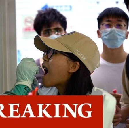 Chine Covid panique alors que Pékin entre dans un nouveau régime de verrouillage – ville bouclée avec des trains à la hache