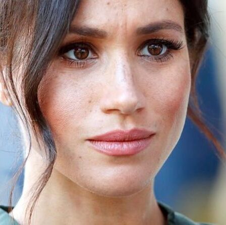 Commentaire sauvage de la reine Elizabeth II après avoir rencontré le bébé royal mis à nu