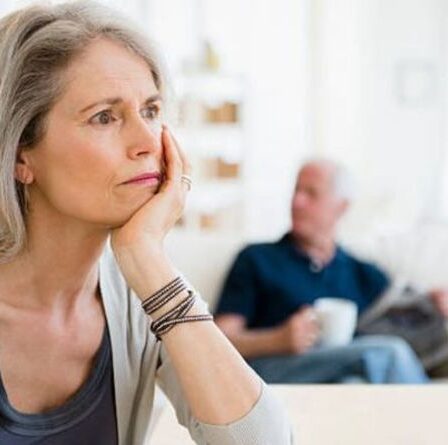 Covid menace de condamner les plus de 50 ans "à travailler jusqu'à ce qu'ils tombent" et de les jeter dans la pauvreté