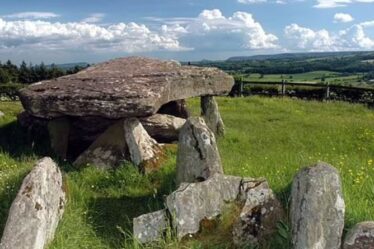 Des archéologues résolvent le mystère de l'origine d'Arthur's Stone avec une découverte "étonnante" vieille de 6 000 ans