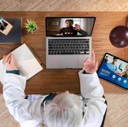 Des millions de personnes de plus de 50 ans gagnent de l'argent supplémentaire grâce à une activité annexe - pourriez-vous augmenter vos revenus ?