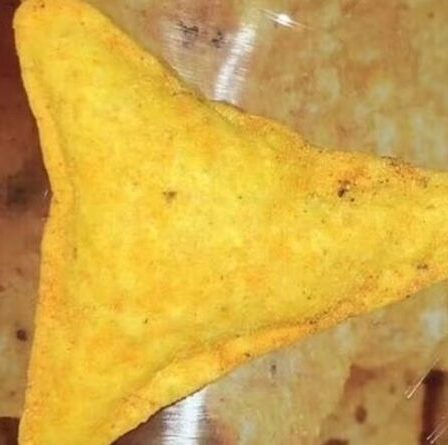 Doritos verse près de 15 000 £ à un adolescent de 13 ans qui a trouvé du croustillant «rare» - pourriez-vous en trouver un?