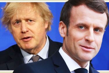 Emmanuel Macron va "faire tomber tout le Brexit" pour maintenir une atmosphère hostile avec le Royaume-Uni
