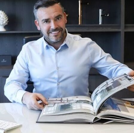 Entrepreneur sans « aucun intérêt pour l'école » et « aucune qualification » pour gagner 1 million de livres sterling dans la quarantaine