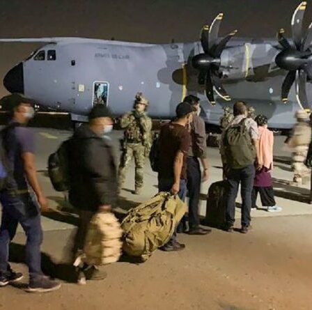 Evacuation de Kaboul: les Britanniques avertis d'éviter l'aéroport en raison d'une "menace élevée" d'attaque terroriste