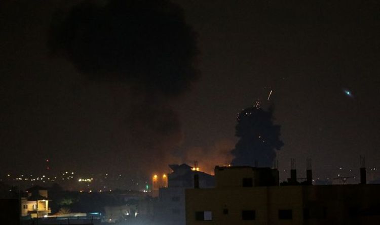 Frappes aériennes israéliennes : des avions de chasse éclairent des cibles du Hamas à Gaza après une fusillade à la frontière
