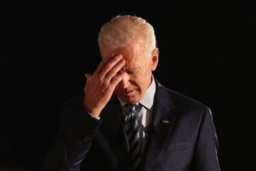Gaffe de Biden: le président américain dit que "350 millions d'Américains" ont été piégés - 20 millions de plus que l'ensemble de la population