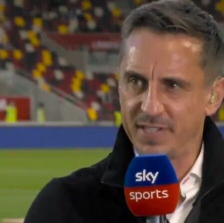 Gary Neville appelle deux joueurs d'Arsenal alors que les Gunners lancent la nouvelle saison
