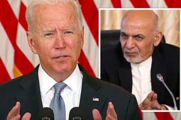 'Il s'est trompé!'  Joe Biden se déchaîne contre l'ancien président afghan alors qu'il accuse l'armée du chaos