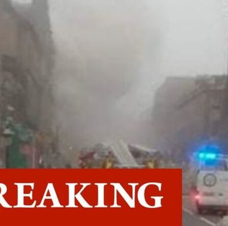 Incendie d'Édimbourg: les services d'urgence se précipitent sur les lieux d'un énorme incendie dans un café du centre-ville